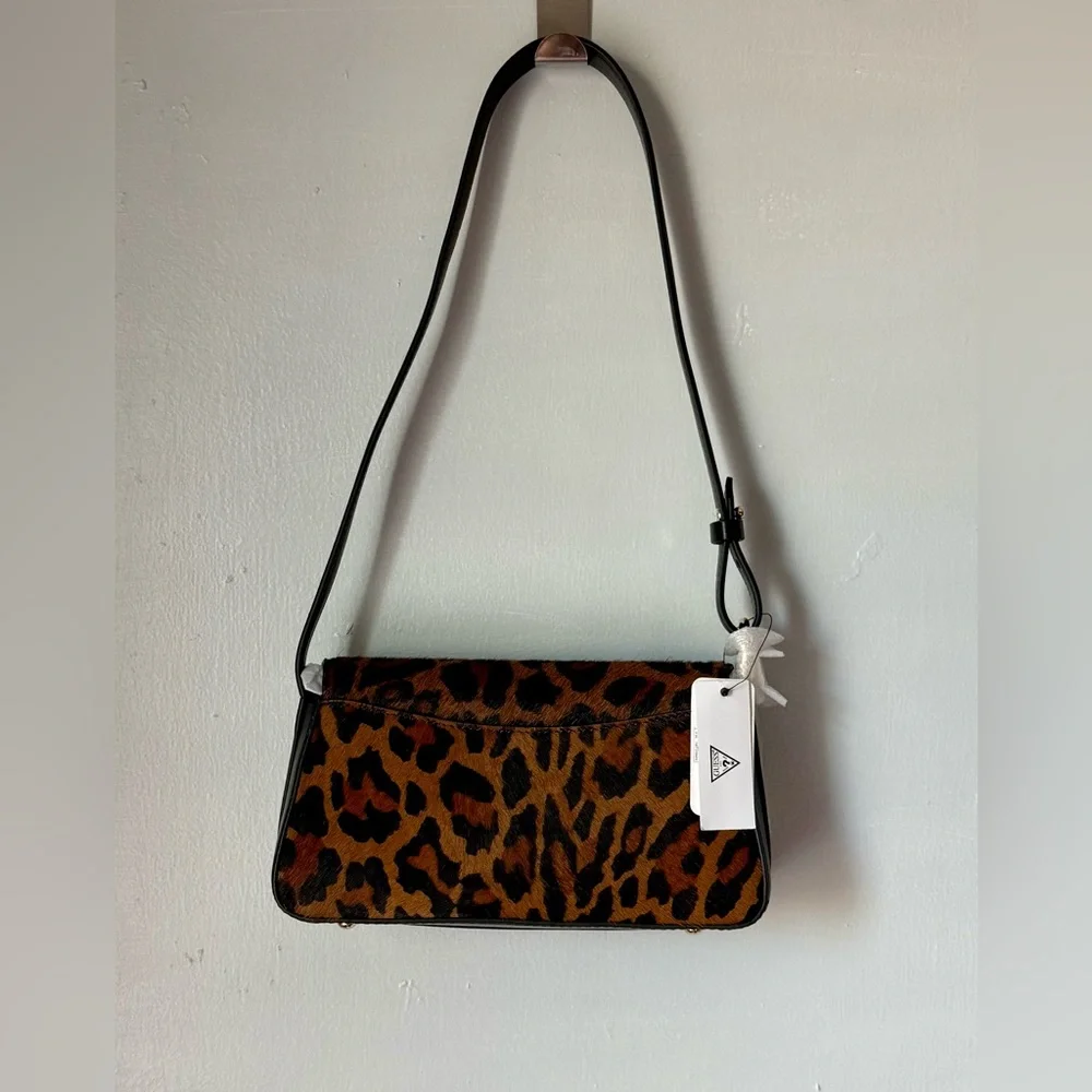 Guess Domitila Mini Over Flap Shoulder Women Bag in Leopard - Picture 6 of 7